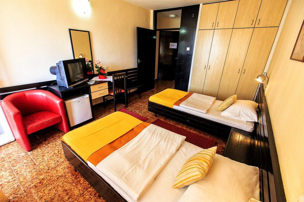 Hotel Korali Сутоморе Екстер'єр фото