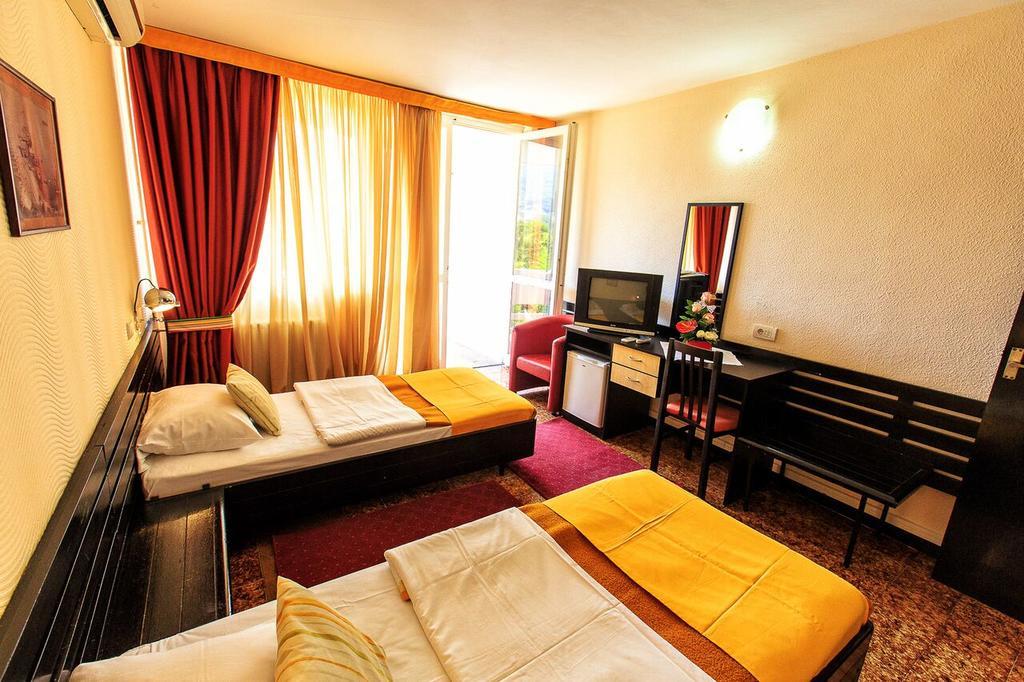 Hotel Korali Сутоморе Екстер'єр фото